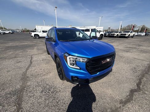 Certified 2024 GMC Terrain SLT w/ Tech Package image 1