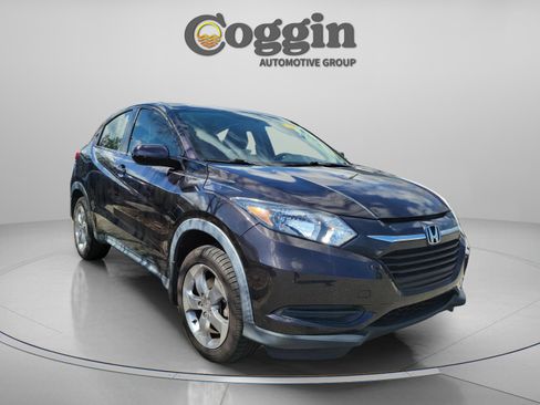 Used 2018 Honda HR-V LX image 10