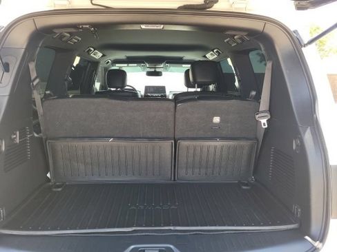 Used 2024 Nissan Armada SL w/ Midnight Edition Package RWD image 10