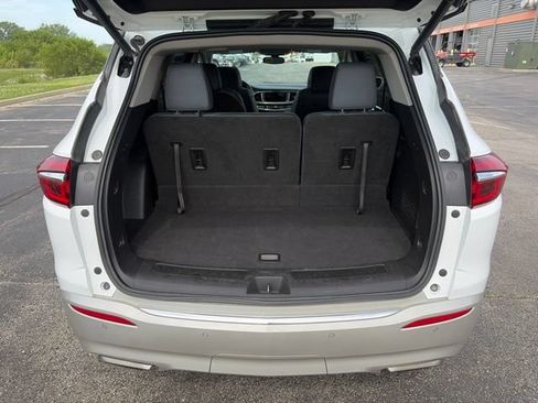 Used 2020 Buick Enclave Essence AWD/4WD image 5