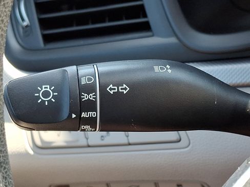 Used 2019 Hyundai Sonata SE FWD image 25