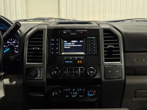 Used 2020 Ford F250 XL w/ Power Equipment Group image 20