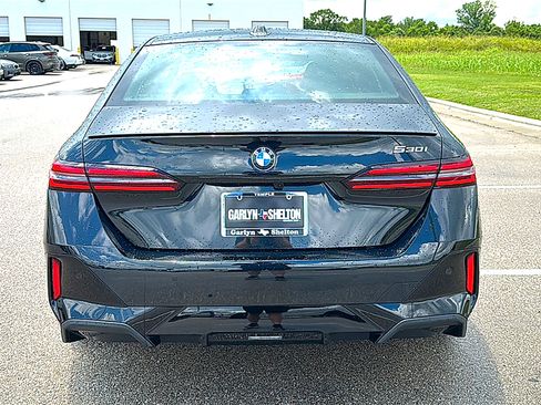 New 2027 BMW 530i w/ M Sport Package RWD image 7