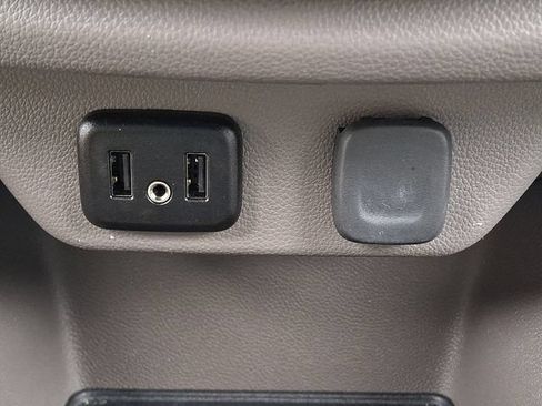 Used 2018 Chevrolet Traverse LT FWD image 27