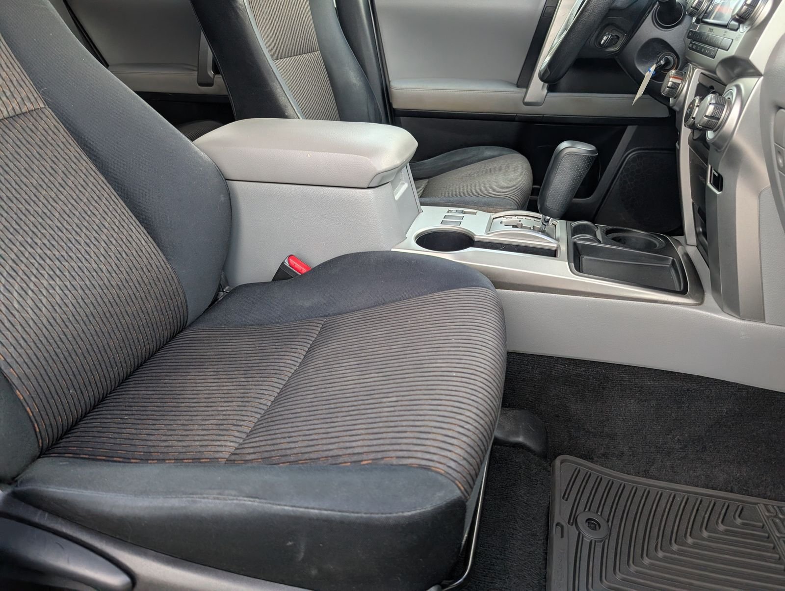 Used 2013 Toyota 4Runner SR5 RWD image 24