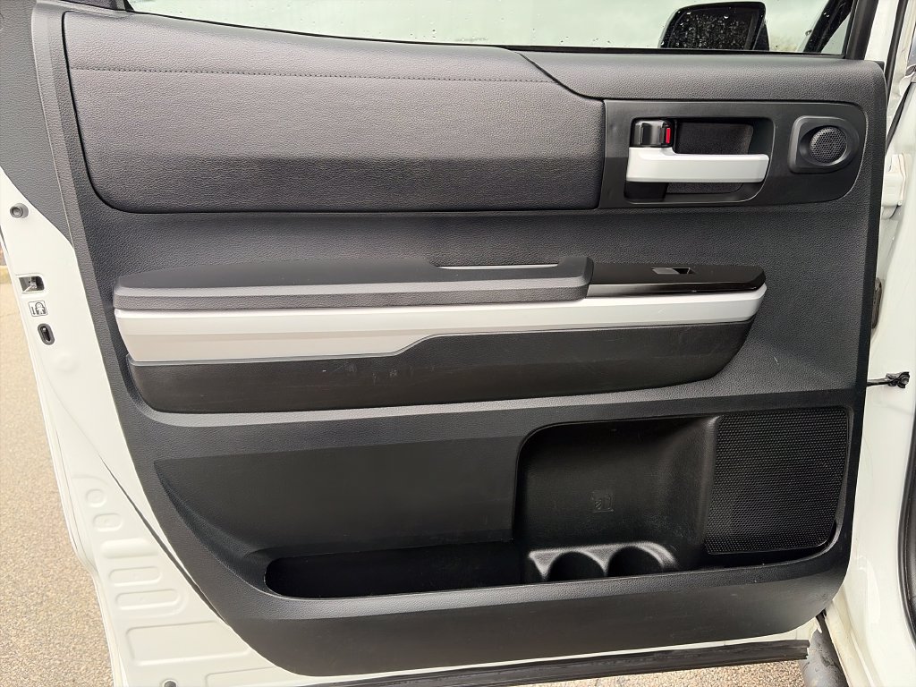 Used 2018 Toyota Tundra SR5 AWD/4WD image 29