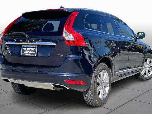 Used 2017 Volvo XC60 T5 Inscription image 12