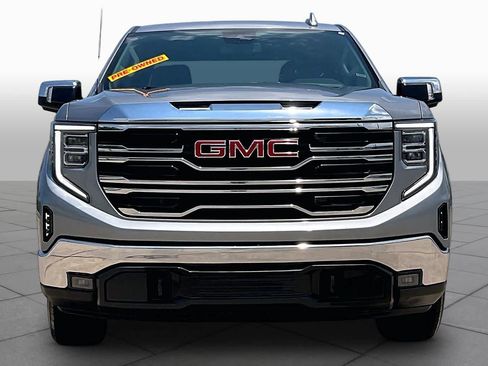 Used 2025 GMC Sierra 1500 SLT RWD image 4