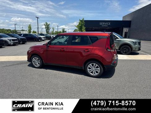 Certified 2022 Kia Soul LX FWD image 4