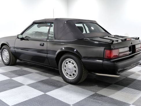 Used 1989 Ford Mustang LX image 8