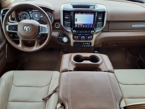 Used 2019 RAM 1500 Laramie RWD image 15