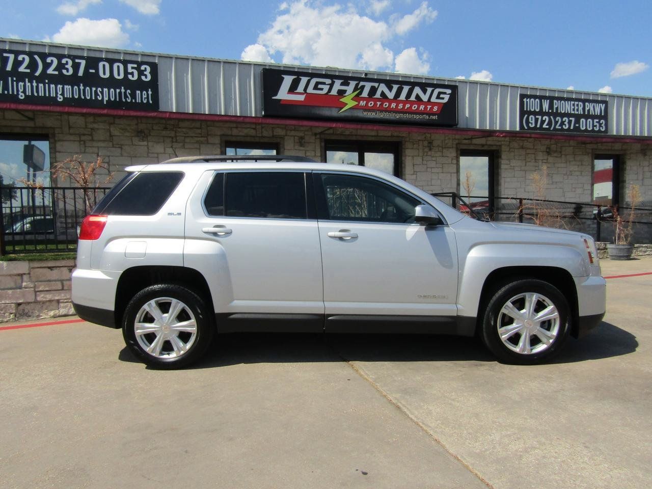 Used 2017 GMC Terrain SLE w/ Technology Package AWD/4WD image 5