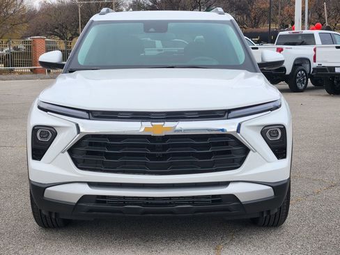 New 2026 Chevrolet TrailBlazer LT w/ Driver Confidence Package image 2