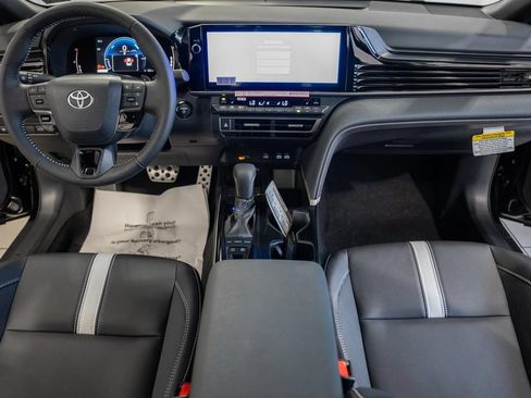 New 2026 Toyota Camry SE FWD image 17