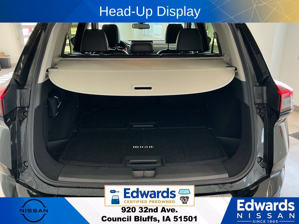 Used 2025 Nissan Rogue SL w/ Tech Package AWD/4WD image 10