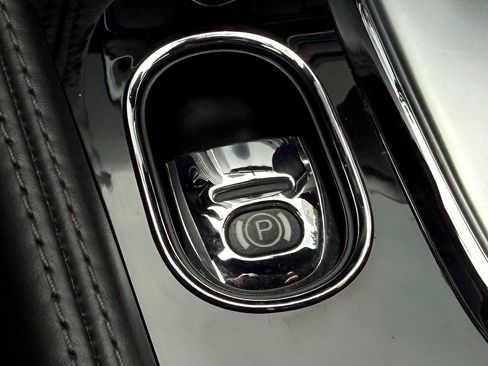 Used 2017 Bentley Continental GT image 12