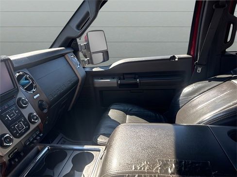 Used 2013 Ford F350 Lariat w/ Chrome Pkg image 9