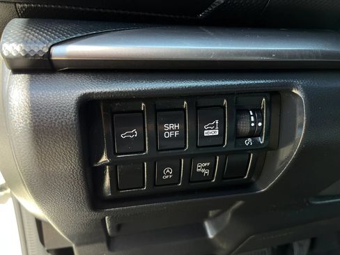 Used 2021 Subaru Forester Premium AWD/4WD image 23