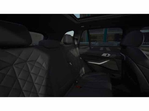 Used 2026 BMW X5 xDrive40i w/ M Sport Package image 12