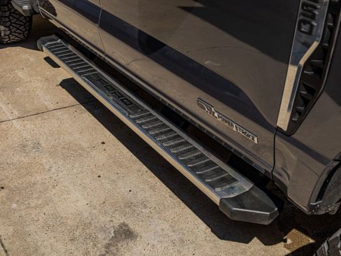 Used 2024 Ford F350 XLT image 13