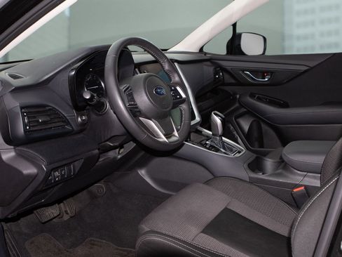 Used 2023 Subaru Outback Premium image 9