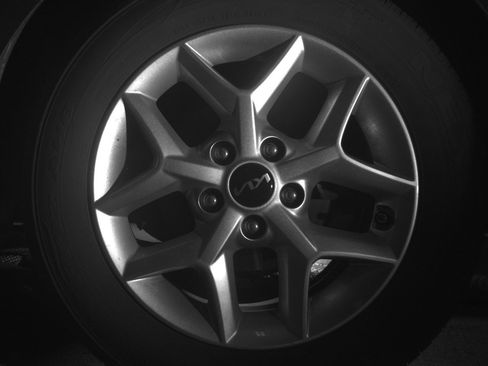 Used 2025 Kia Soul LX w/ LX Technology Package FWD image 14