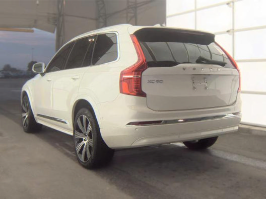 Used 2024 Volvo XC90 T8 Ultimate AWD/4WD image 4
