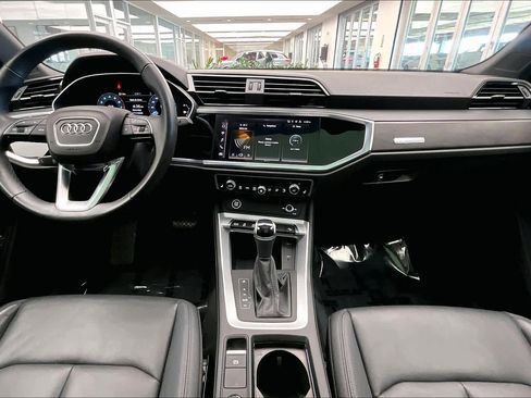 Certified 2023 Audi Q3 2.0T Premium w/ Convenience Package image 16