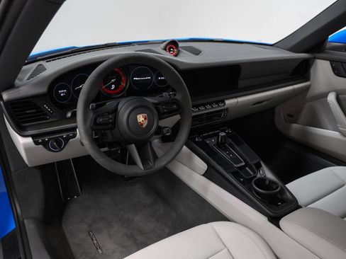 Certified 2022 Porsche 911 Carrera GTS RWD image 58