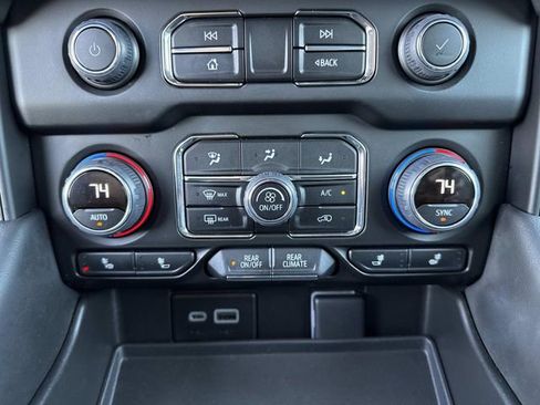 Used 2024 Chevrolet Tahoe Z71 w/ Z71 Off-Road Package image 25