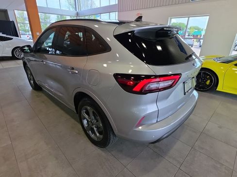 Used 2023 Ford Escape ST-Line w/ Tech Pack #1 AWD/4WD image 13