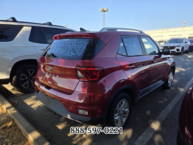 Used 2020 Hyundai Venue SEL w/ Convenience Package FWD image 4