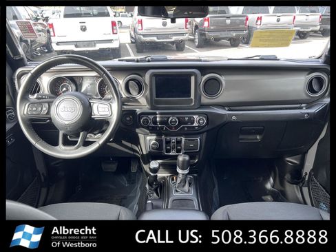 Used 2022 Jeep Gladiator Sport image 23