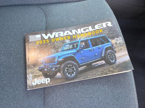 Used 2025 Jeep Wrangler Unlimited Sport AWD/4WD image 17