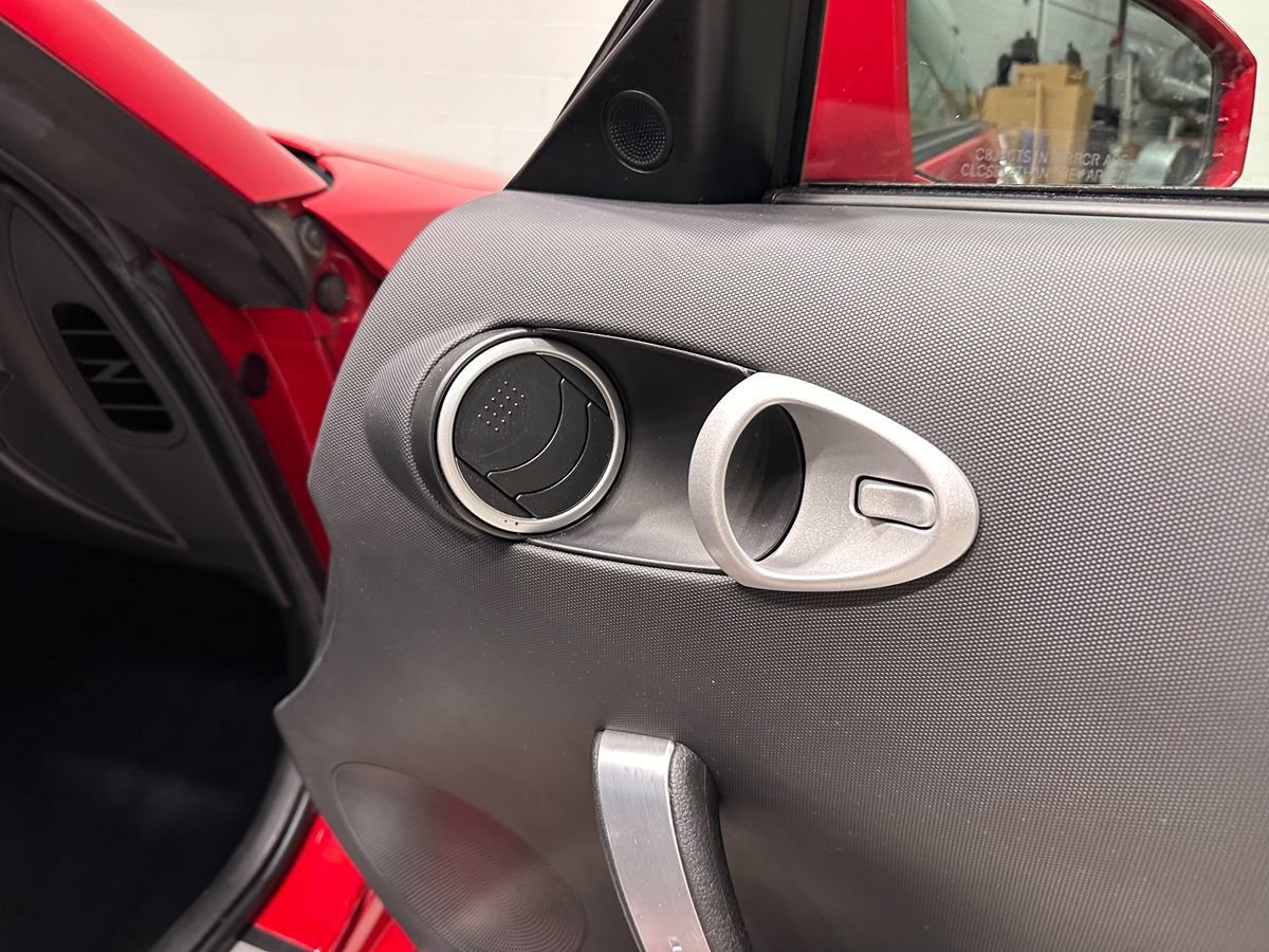 Used 2003 Nissan 350Z Touring RWD image 12