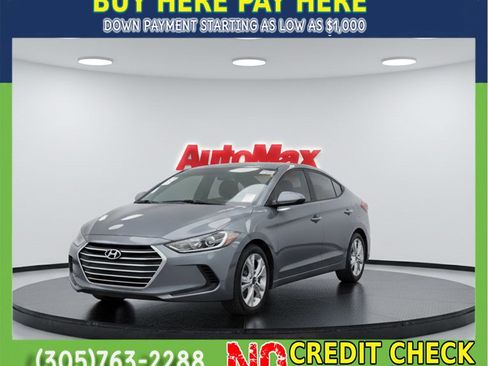 Used 2018 Hyundai Elantra SE FWD image 2
