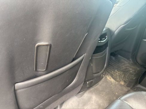 Used 2020 Cadillac Escalade ESV 4WD image 13