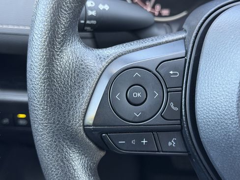 Used 2025 Toyota RAV4 XLE w/ Convenience Package FWD image 14