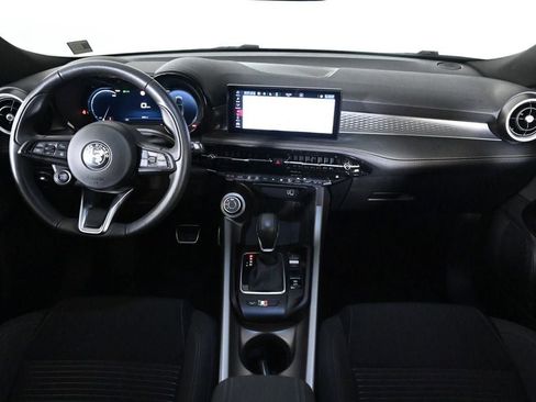 Used 2025 Alfa Romeo Tonale AWD/4WD image 9