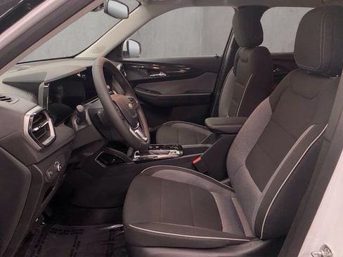 New 2026 Chevrolet TrailBlazer LT w/ Convenience Package AWD/4WD image 7