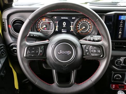 Used 2024 Jeep Wrangler Unlimited Rubicon AWD/4WD image 25