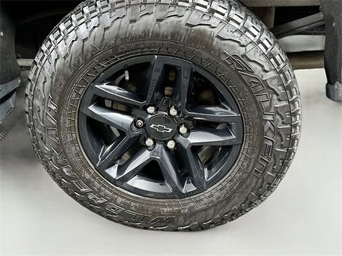 Used 2019 Chevrolet Silverado 1500 Custom Trail Boss image 26