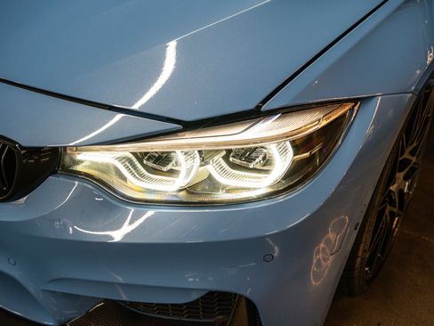 Used 2018 BMW M3 RWD image 15