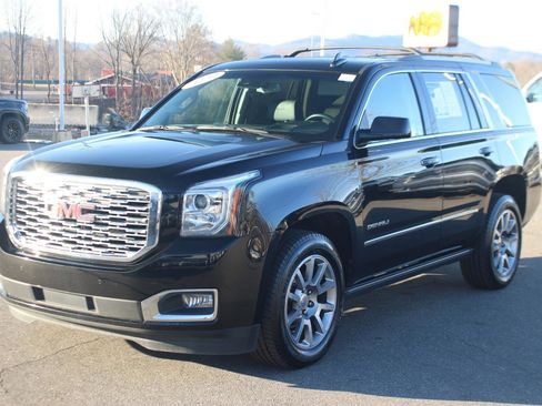Used 2020 GMC Yukon Denali w/ Open Road Package image 3