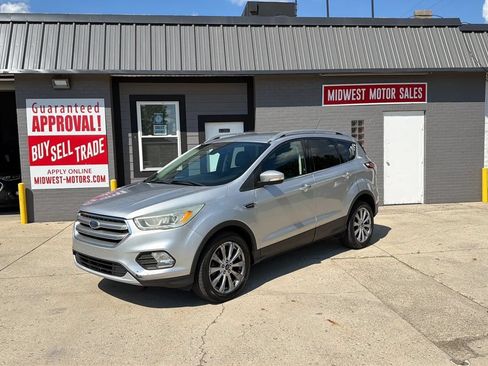 Used 2017 Ford Escape Titanium AWD/4WD image 1