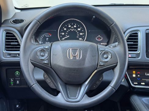 Used 2019 Honda HR-V Touring image 19