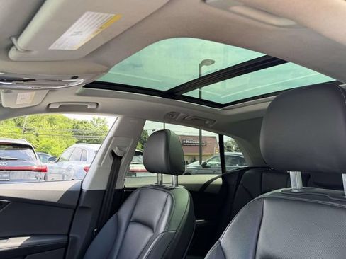 Used 2023 Audi Q8 Premium Plus w/ Premium Plus Package AWD/4WD image 9