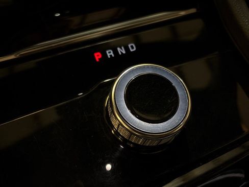 Used 2023 Jeep Grand Cherokee L Laredo image 33