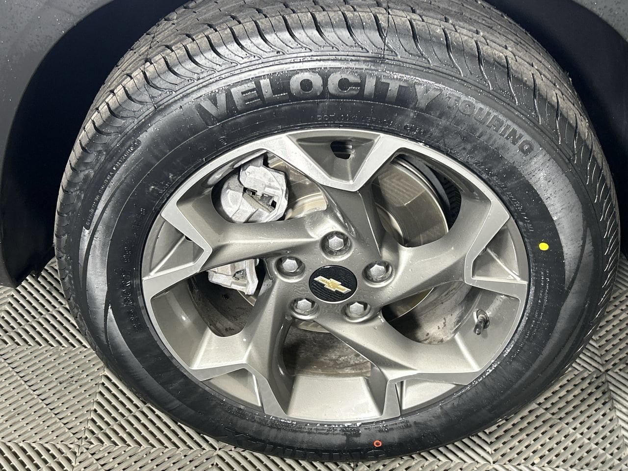 Used 2025 Chevrolet Trax LT FWD image 10