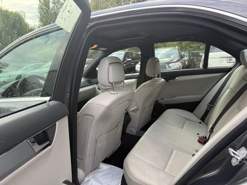 Used 2010 Mercedes-Benz C 300 4MATIC Sedan image 13